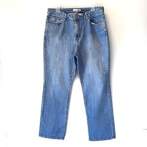Chico’s Platinum High Rise Bootcut denim jeans straight leg High Rise  size 2.5
